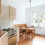 Astoria Daire *