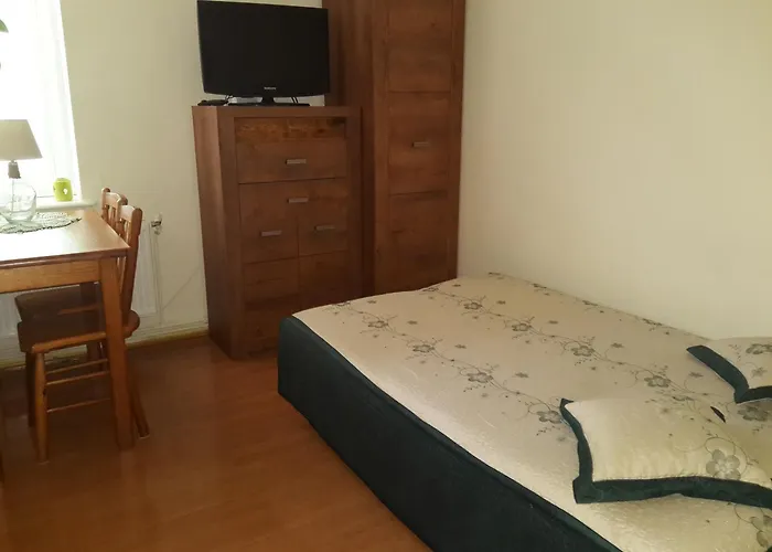 Astoria アパート *